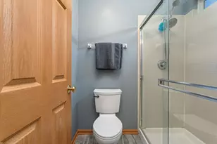 16427 S Canterbury Way, Lockport, IL 60441 - Photo 18