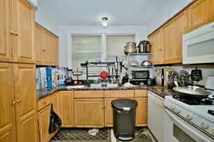 2643 W Farragut Ave, Chicago, IL 60625 - Photo 8