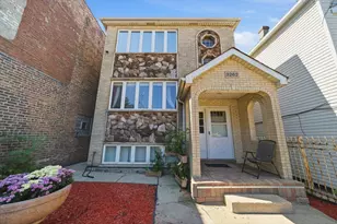 3262 N Elston Ave, Chicago, IL 60618 - Photo 1