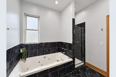 4825 S Prairie Avenue #4, Chicago, IL 60615 - Photo 18
