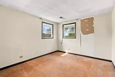 2700 Sarah Street, Franklin Park, IL 60131 - Photo 14