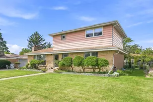 2700 Sarah St, Franklin Park, IL 60131 - Photo 2