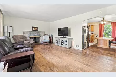 2700 Sarah Street, Franklin Park, IL 60131 - Photo 6