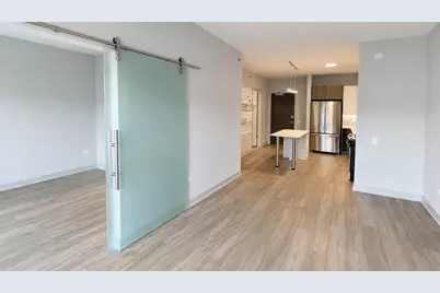 1025 W Addison Street #825C, Chicago, IL 60613 - Photo 4