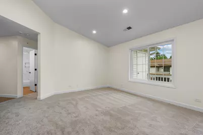 1727 W Hawkes Street #8, Arlington Heights, IL 60004 - Photo 6