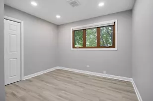 574 Ridge Ave, Elk Grove Village, IL 60007 - Photo 24
