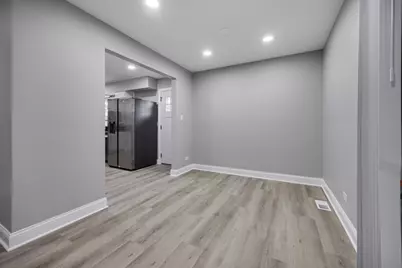 574 Ridge Avenue, Elk Grove Village, IL 60007 - Photo 6