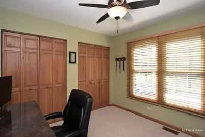 3924 Shiloh Drive, Johnsburg, IL 60051 - Photo 10