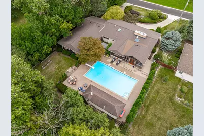 12 Meadowood Drive, Oak Brook, IL 60523 - Photo 1