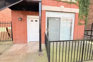 2731 W Polk St, Chicago, IL 60612 - Photo 2