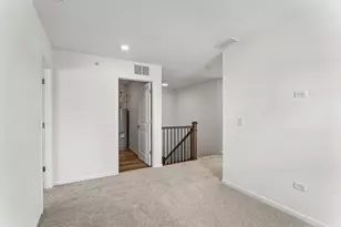 691 Cassia Ct, Crystal Lake, IL 60012 - Photo 20