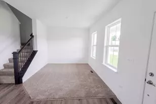 418 Fairway Ln, Sycamore, IL 60178 - Photo 10