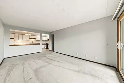 6530 W Irving Park Road #501, Chicago, IL 60634 - Photo 4