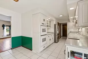 7348 Wheeler Dr, Orland Park, IL 60462 - Photo 10