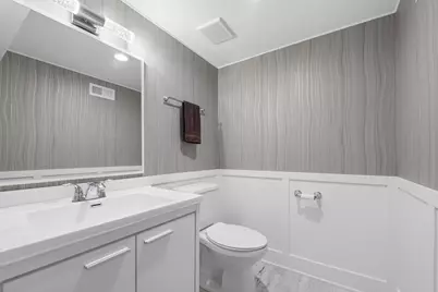 2239 N 76th Avenue, Elmwood Park, IL 60707 - Photo 24