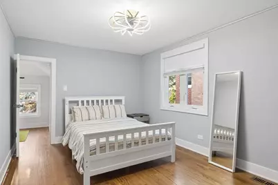 2239 N 76th Avenue, Elmwood Park, IL 60707 - Photo 18