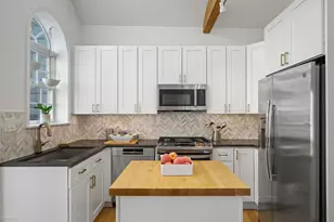 2520 W Medill Ave, Chicago, IL 60647 - Photo 14