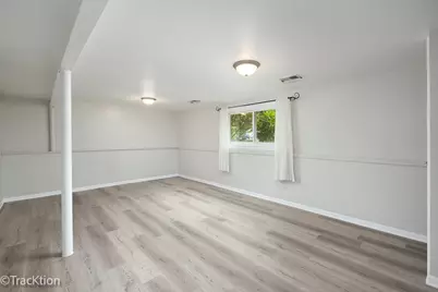 7208 Sprucewood Avenue, Woodridge, IL 60517 - Photo 16