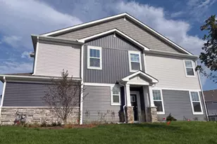 643 Cassia Ct, Crystal Lake, IL 60012 - Photo 1