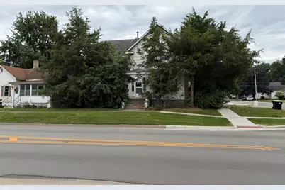 313 W Oak Street, Fairbury, IL 61739 - Photo 1