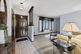 3932 Le Mans Dr, Rockford, IL 61101 - Photo 2