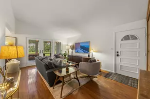 406 S Williston St, Wheaton, IL 60187 - Photo 4