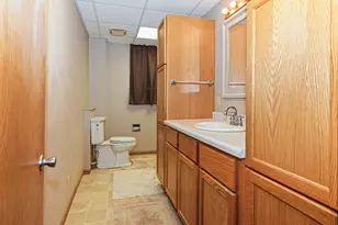 626 E Howard St, Pontiac, IL 61764 - Photo 34