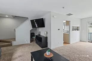 18639 W Sterling Ct, Grayslake, IL 60030 - Photo 4