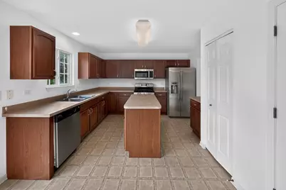 1911 Cameron Drive, Hampshire, IL 60140 - Photo 10