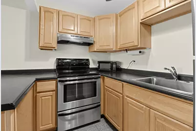 20 Saint Thomas Colony Street #5, Fox Lake, IL 60020 - Photo 8