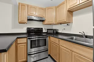 20 St Thomas Colony St, Fox Lake, IL 60020 - Photo 8