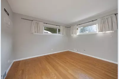 248 E Schick Road, Bloomingdale, IL 60108 - Photo 14