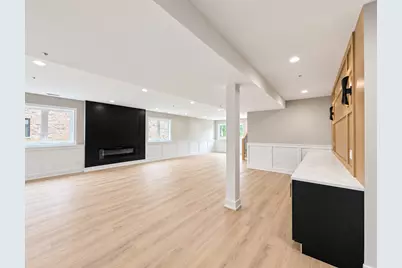 8003 S Oconto Avenue, Bridgeview, IL 60455 - Photo 6