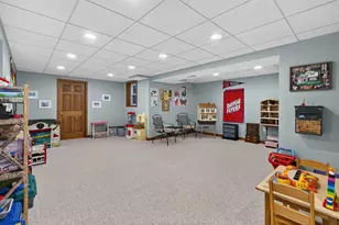 10 Tartan Ridge Rd, Burr Ridge, IL 60527 - Photo 28