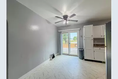 417 W Garfield Avenue, Cissna Park, IL 60924 - Photo 12