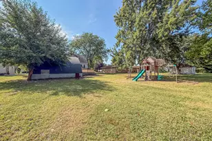417 W Garfield Ave, Cissna Park, IL 60924 - Photo 34