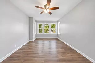 7949 S Marquette Ave, Chicago, IL 60617 - Photo 34
