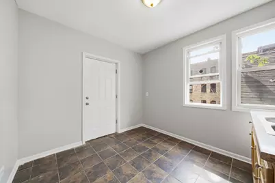 7949 S Marquette Avenue, Chicago, IL 60617 - Photo 32