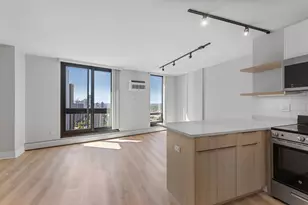 6166 N Sheridan Rd, Chicago, IL 60660 - Photo 2