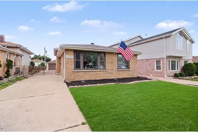 10816 Fletcher Avenue, Melrose Park, IL 60164 - Photo 2