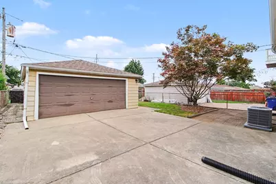 10816 Fletcher Avenue, Melrose Park, IL 60164 - Photo 24