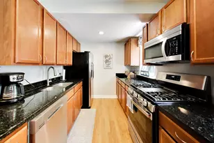 6301 N Talman Ave, Chicago, IL 60659 - Photo 6