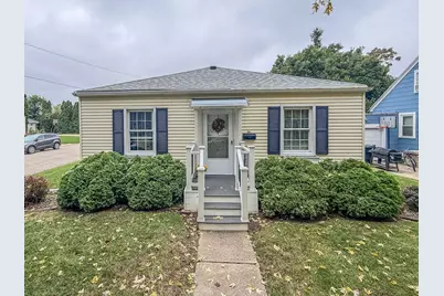609 S Florence Avenue, Bloomington, IL 61701 - Photo 2