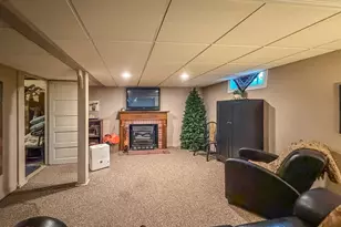 609 S Florence Ave, Bloomington, IL 61701 - Photo 24