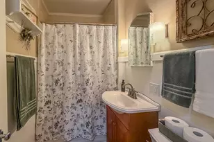 609 S Florence Ave, Bloomington, IL 61701 - Photo 18