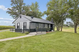 751 N 3150th Rd, Utica, IL 61373 - Photo 56