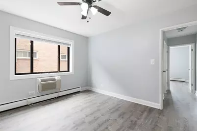 6826 N Ridge Boulevard #204, Chicago, IL 60645 - Photo 8