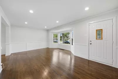 8113 S Campbell Avenue, Chicago, IL 60652 - Photo 4