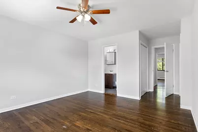6826 N Ridge Boulevard #301, Chicago, IL 60645 - Photo 8