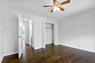 6826 N Ridge Blvd, Chicago, IL 60645 - Photo 10